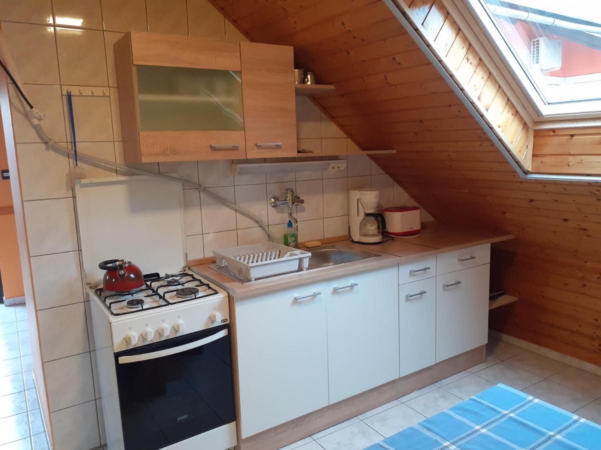 Patri Apartmanhaz ケストヘイ エクステリア 写真