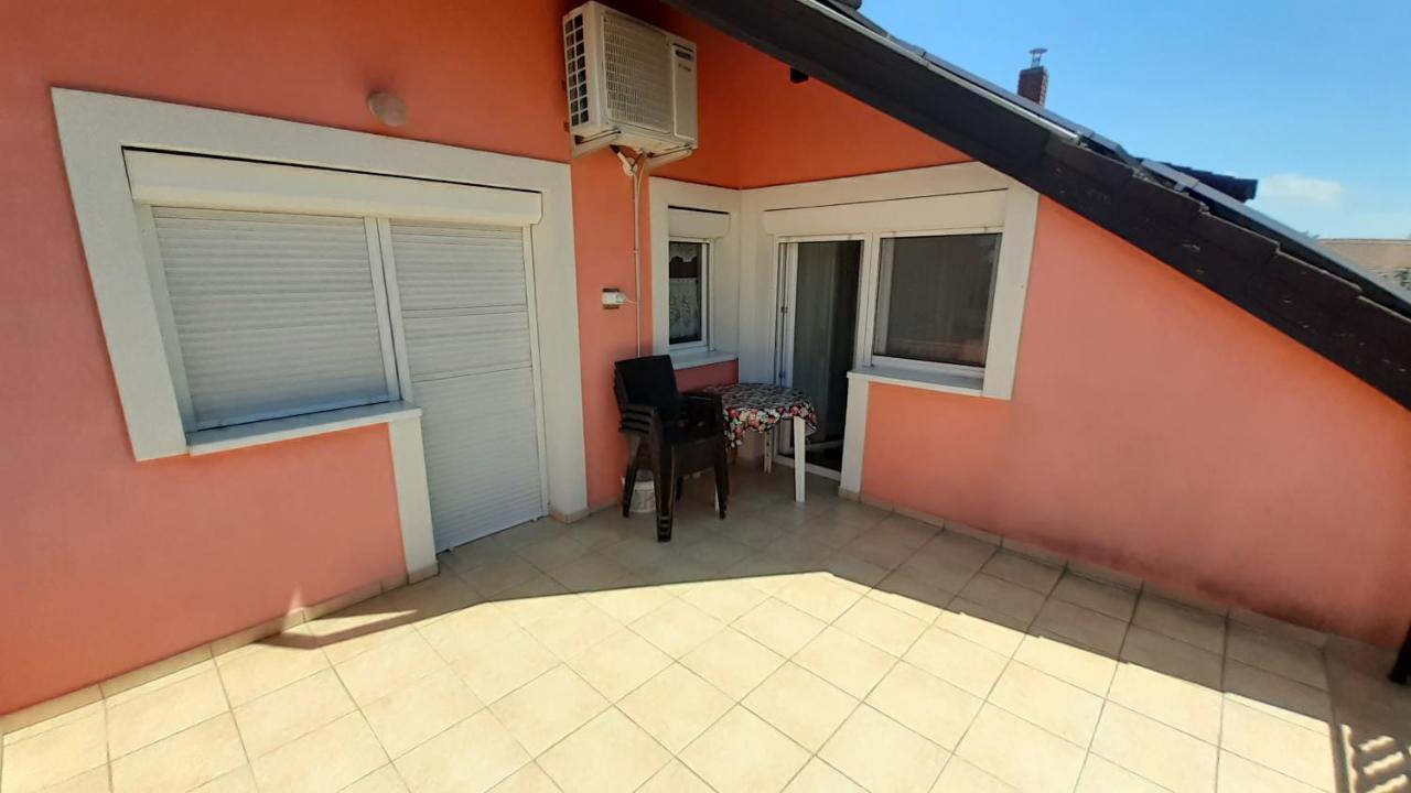 Patri Apartmanhaz ケストヘイ エクステリア 写真