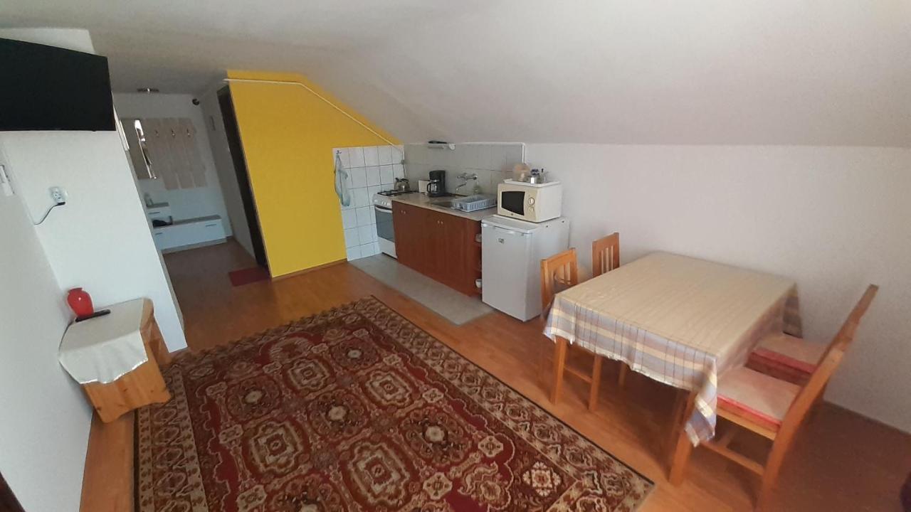 Patri Apartmanhaz ケストヘイ エクステリア 写真