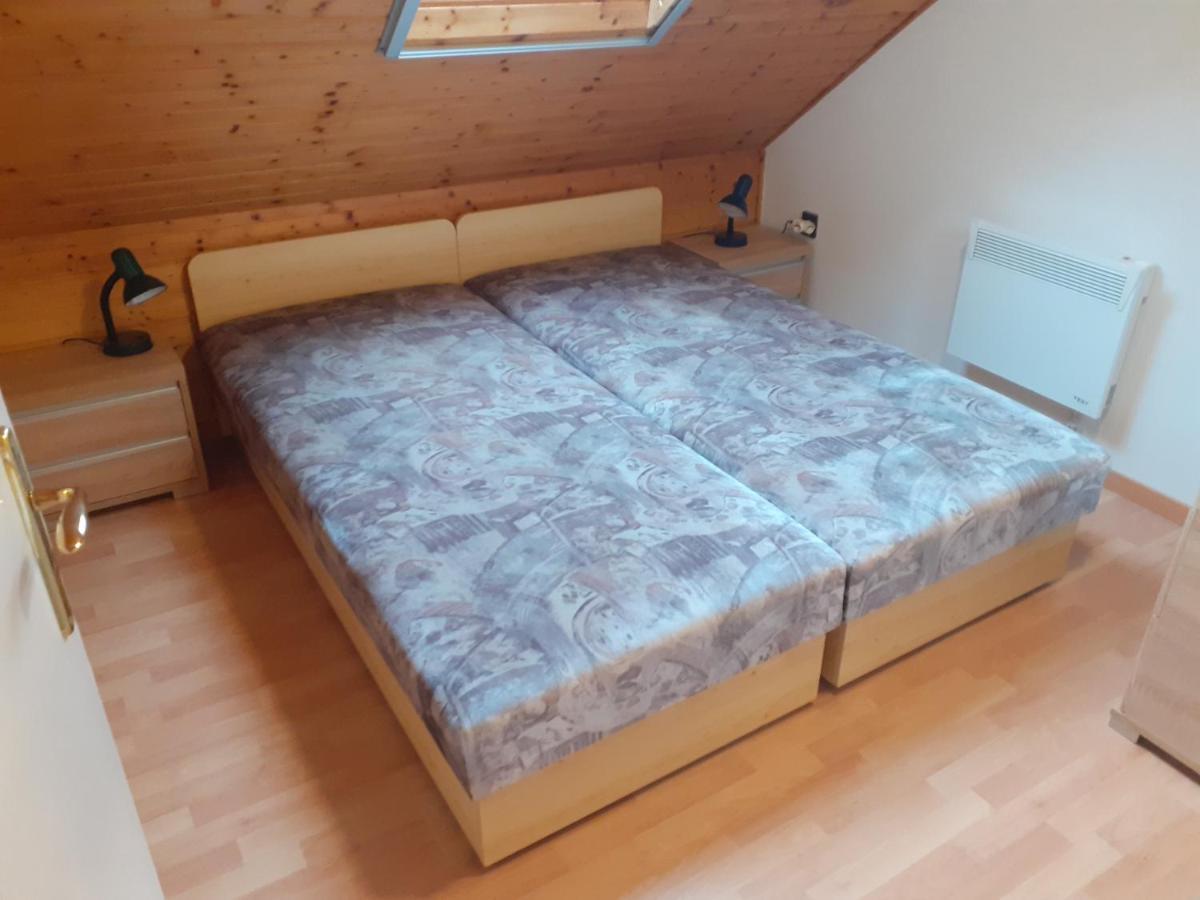 Patri Apartmanhaz ケストヘイ エクステリア 写真