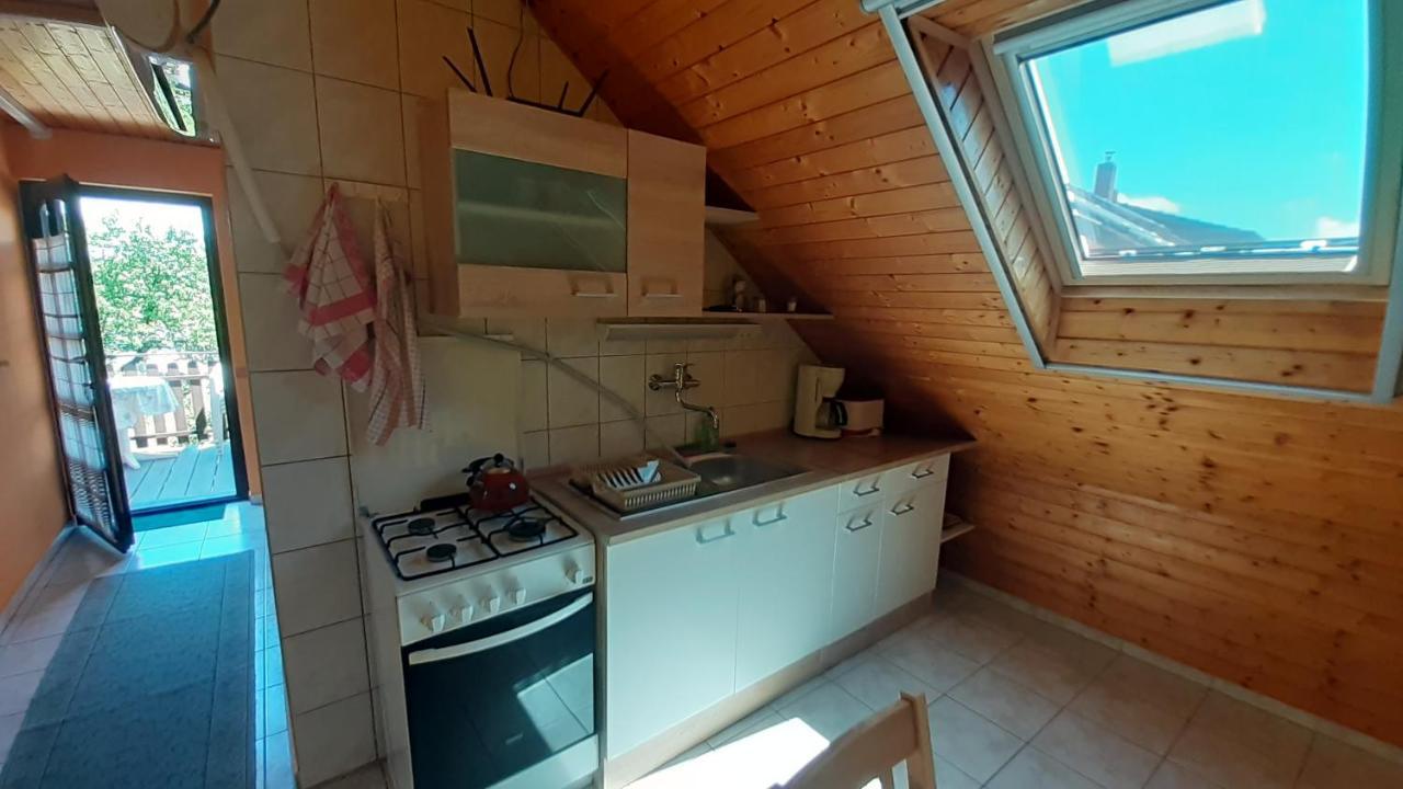 Patri Apartmanhaz ケストヘイ エクステリア 写真