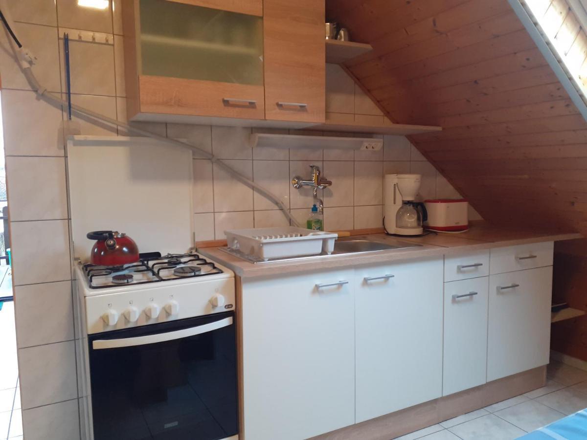 Patri Apartmanhaz ケストヘイ エクステリア 写真