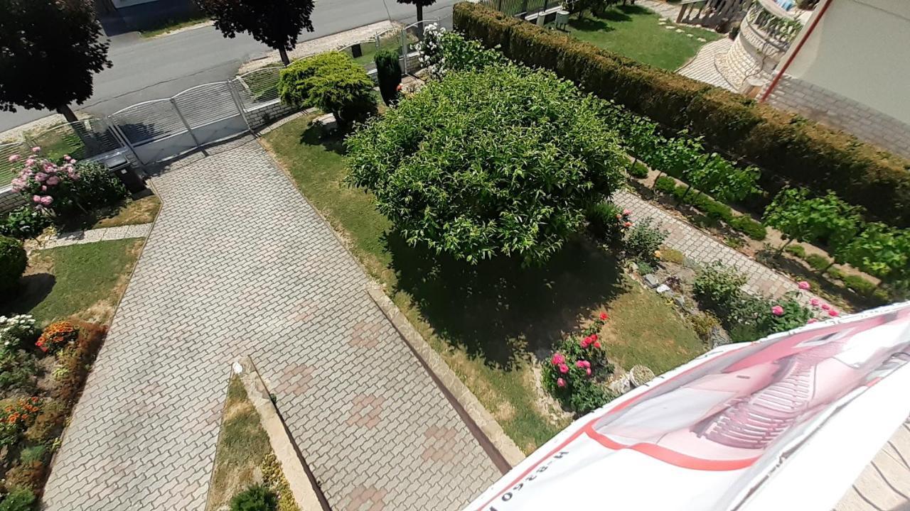 Patri Apartmanhaz ケストヘイ エクステリア 写真